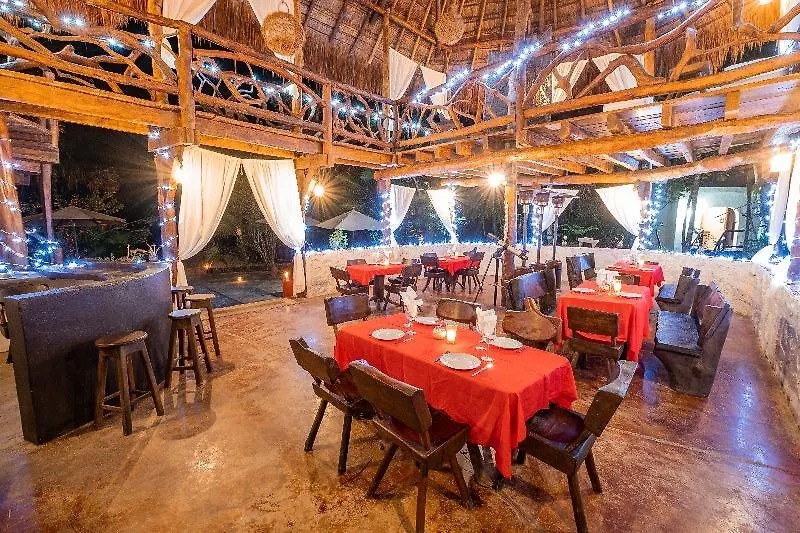 Jolie Jungle Eco Hotel (Adults Only) Leona Vicario